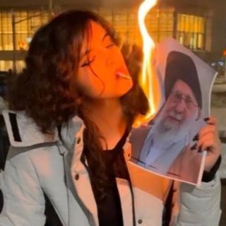 CigaretteKhamenei