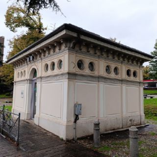 InfopointStazione1025 resized